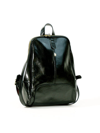 MEDIUM LEATHER BACKPACK WITH ZIPPER